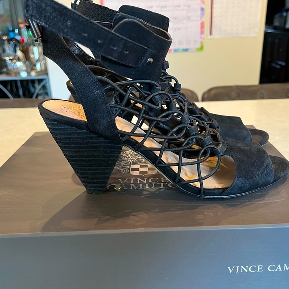 Vince Camuto Evel Caged Sandal Leather - Picture 4 of 6